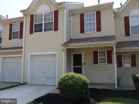 1303 MASON RUN