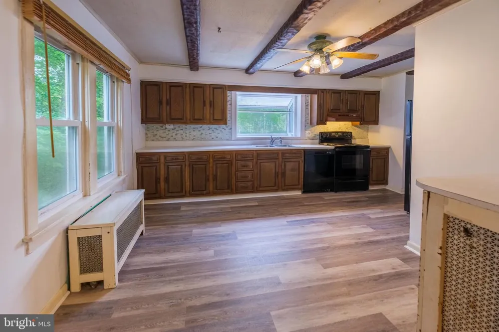 815 W WATER STREET Bellefonte, PA 16823