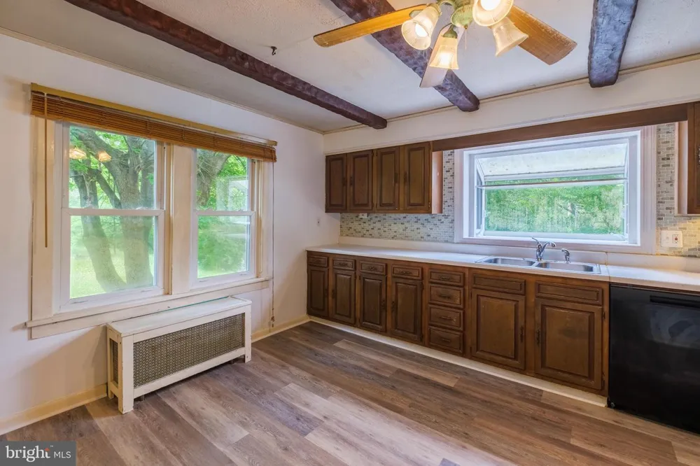 815 W WATER STREET Bellefonte, PA 16823