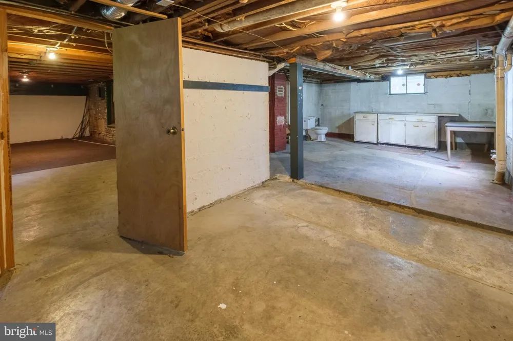 815 W WATER STREET Bellefonte, PA 16823