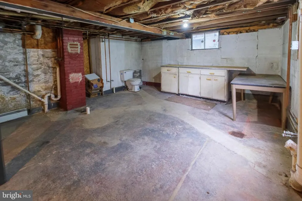 815 W WATER STREET Bellefonte, PA 16823