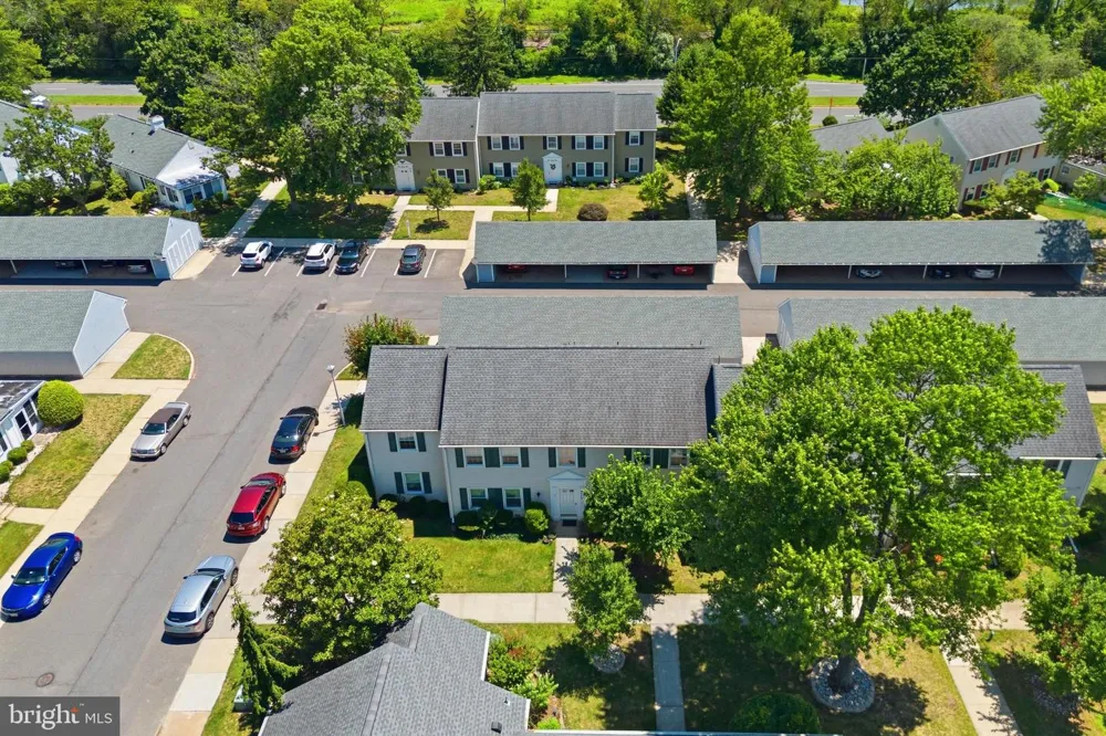 271 OLD NASSAU Monroe Township, NJ 08831
