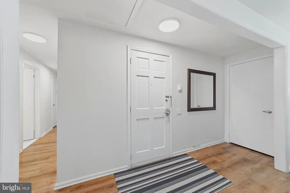 271 OLD NASSAU Monroe Township, NJ 08831