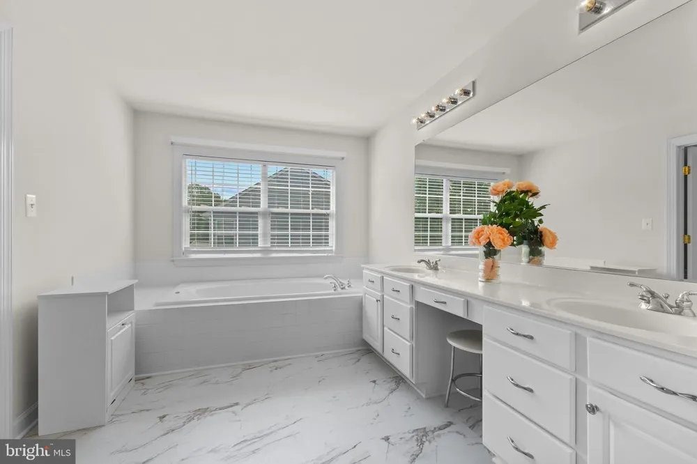 6000 LYCEUM LANE Manassas, VA 20112