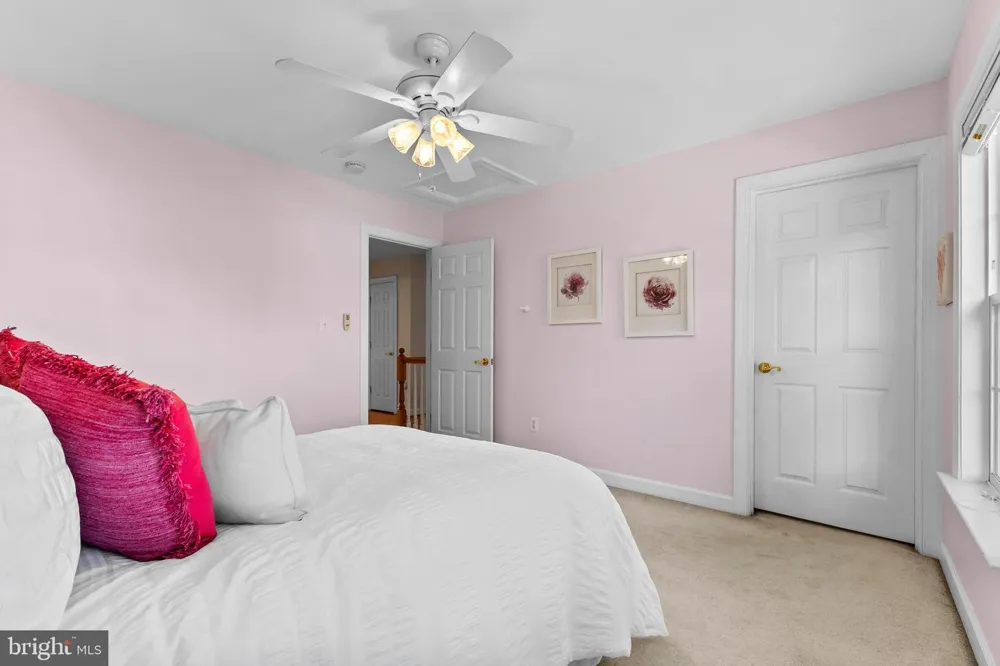 6000 LYCEUM LANE Manassas, VA 20112