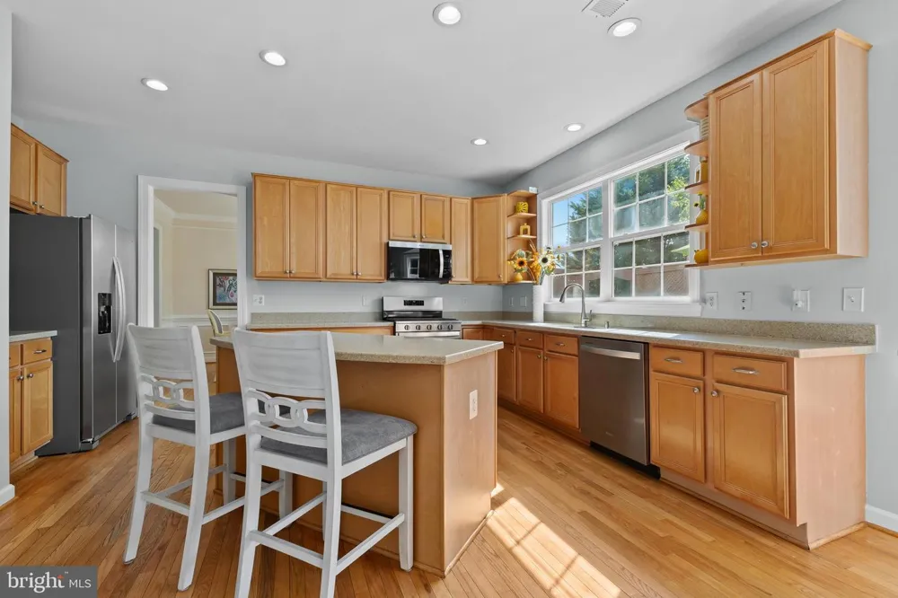 6000 LYCEUM LANE Manassas, VA 20112