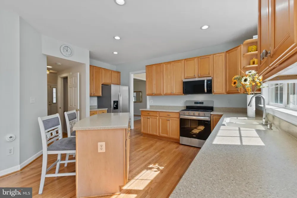 6000 LYCEUM LANE Manassas, VA 20112
