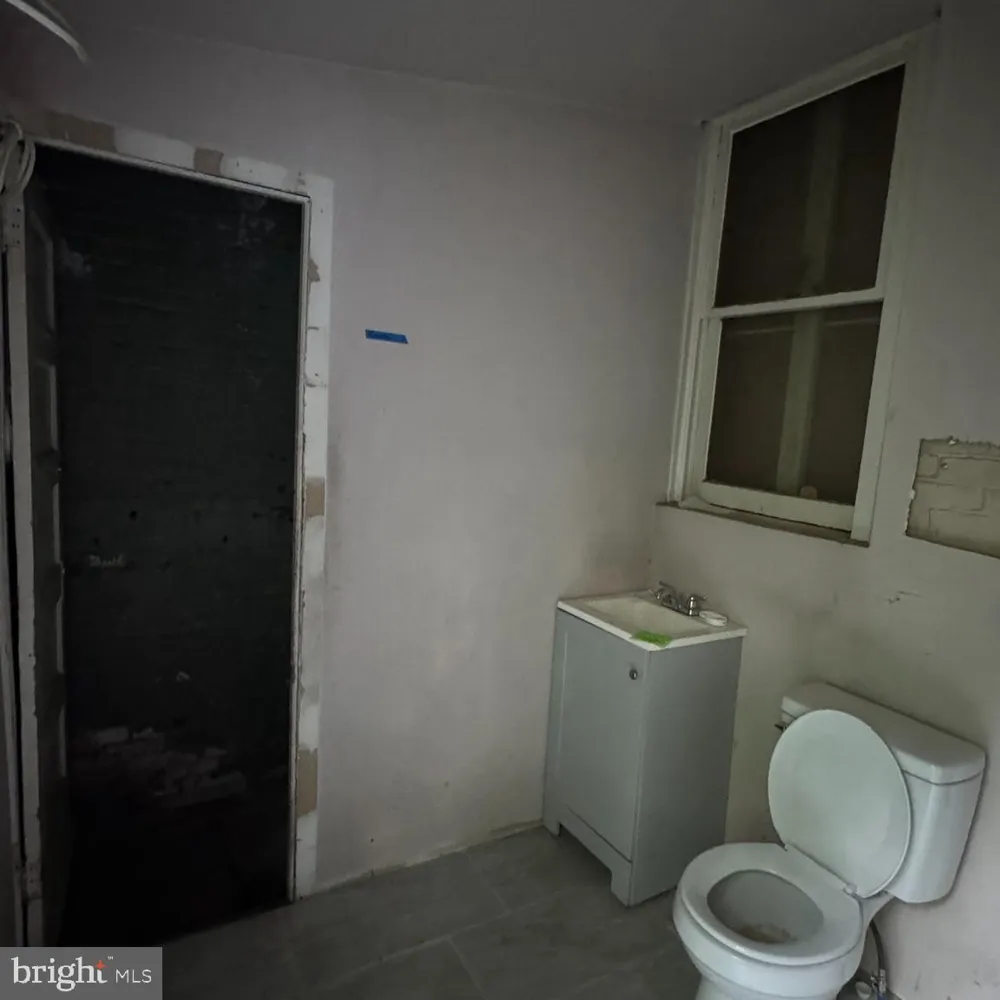 1953 MEDARY AVENUE Philadelphia, PA 19141