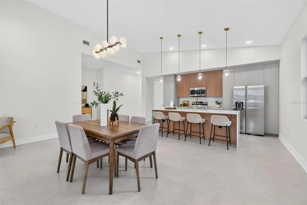 2227 32ND AVENUE St Petersburg, FL 33713