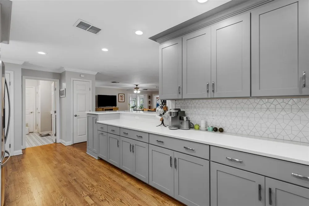 2625 NEVADA ROAD Lakeland, FL 33803