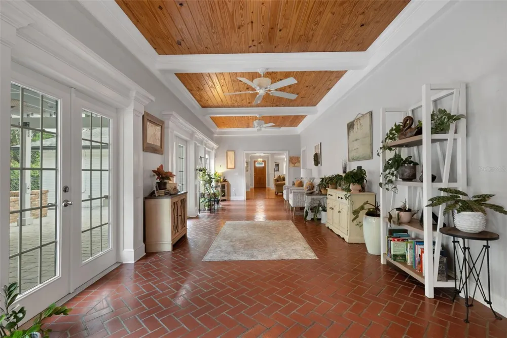 2625 NEVADA ROAD Lakeland, FL 33803