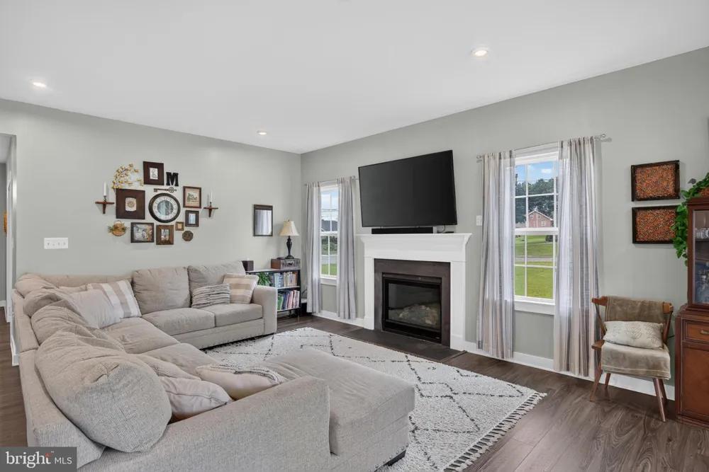 1220 BECK MILL ROAD Hanover, PA 17331