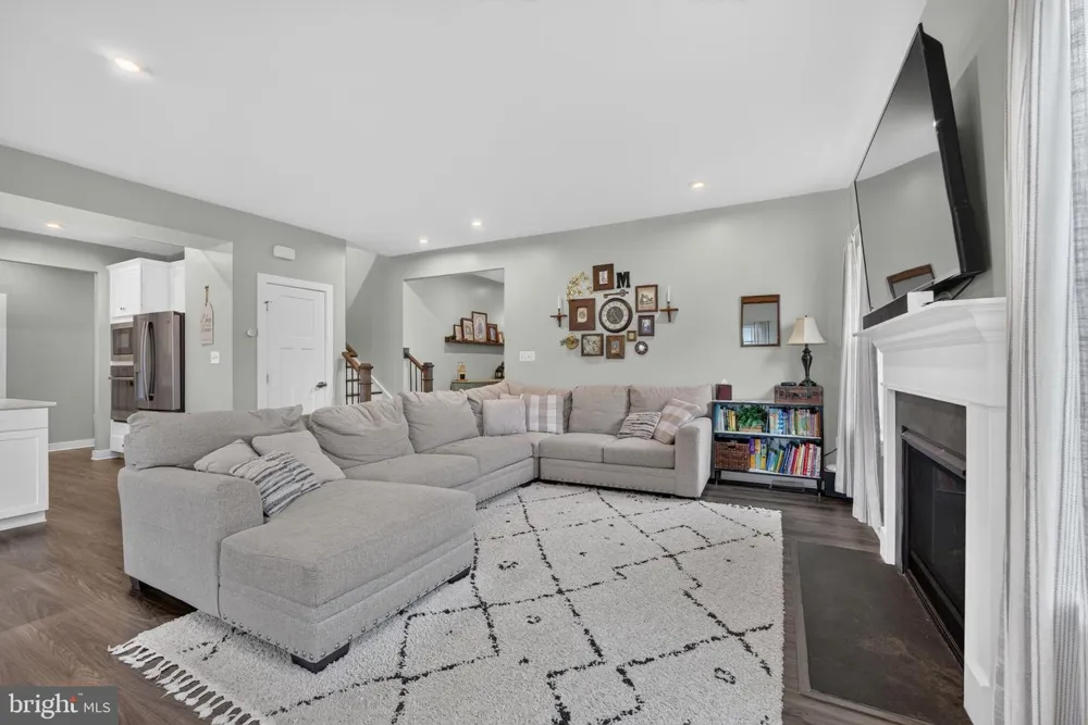 1220 BECK MILL ROAD Hanover, PA 17331