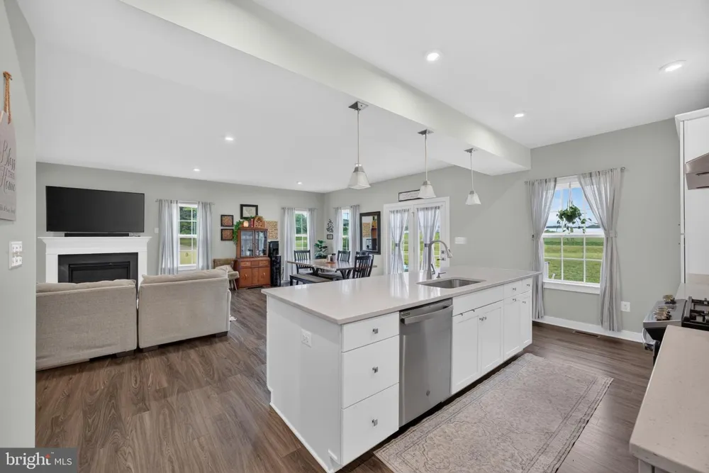 1220 BECK MILL ROAD Hanover, PA 17331
