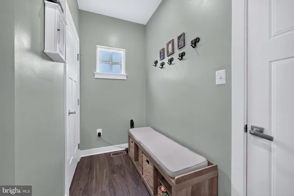 1220 BECK MILL ROAD Hanover, PA 17331