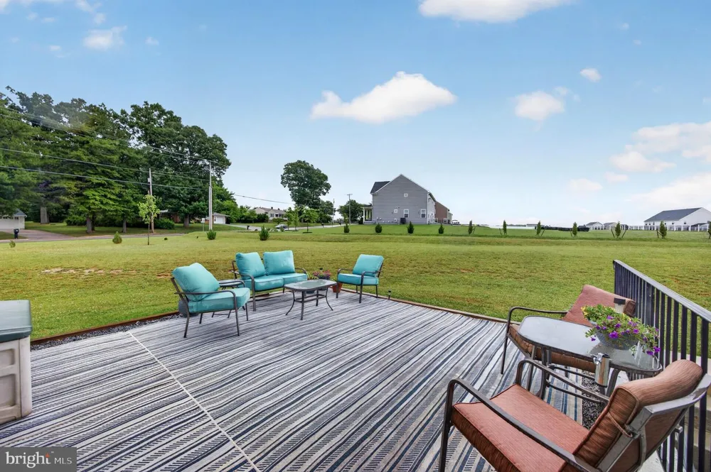 1220 BECK MILL ROAD Hanover, PA 17331