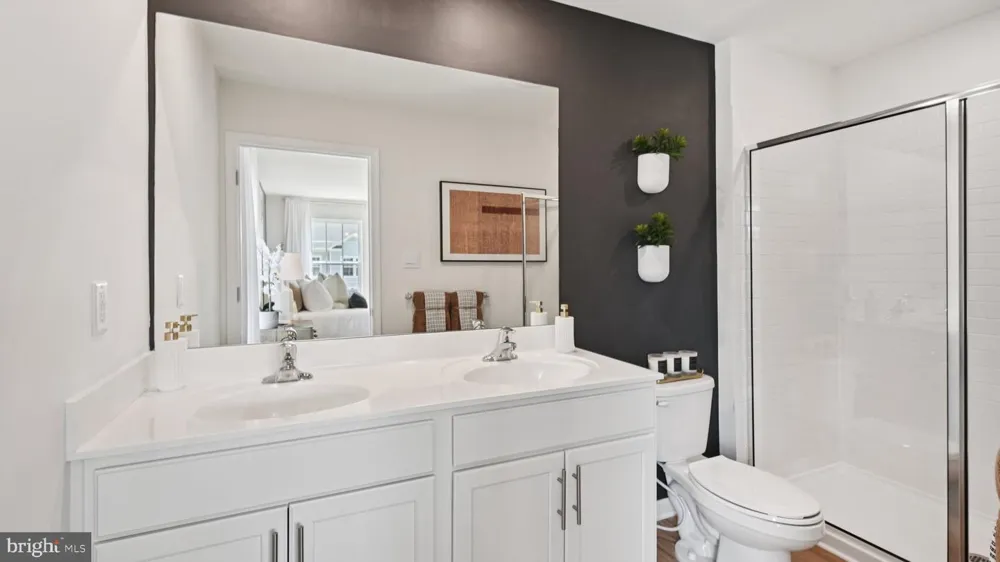 12 WHALER DRIVE Runnemede, NJ 08078