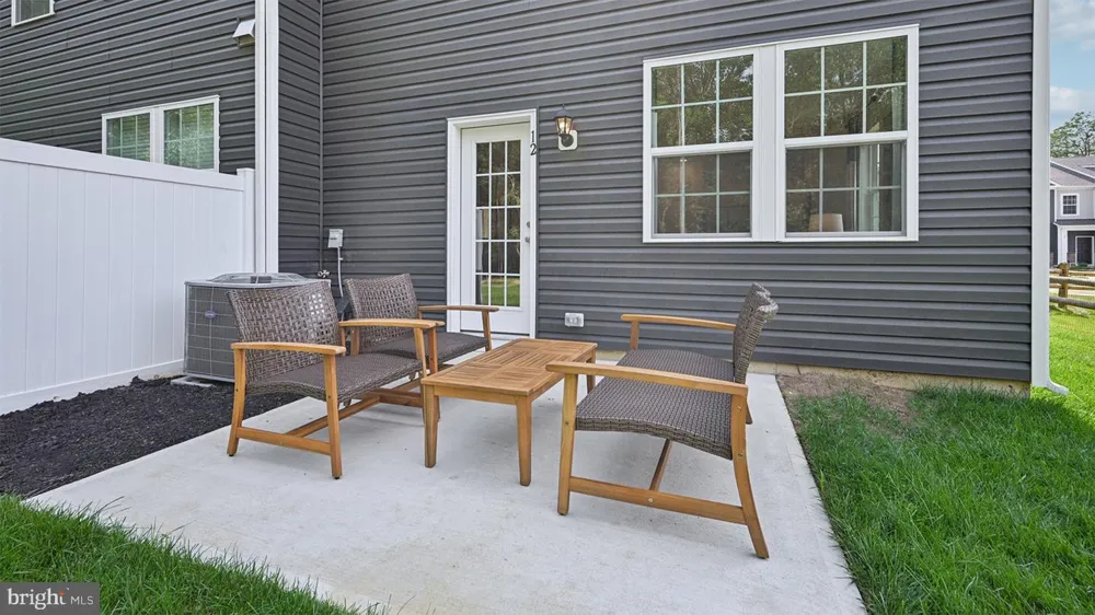 12 WHALER DRIVE Runnemede, NJ 08078