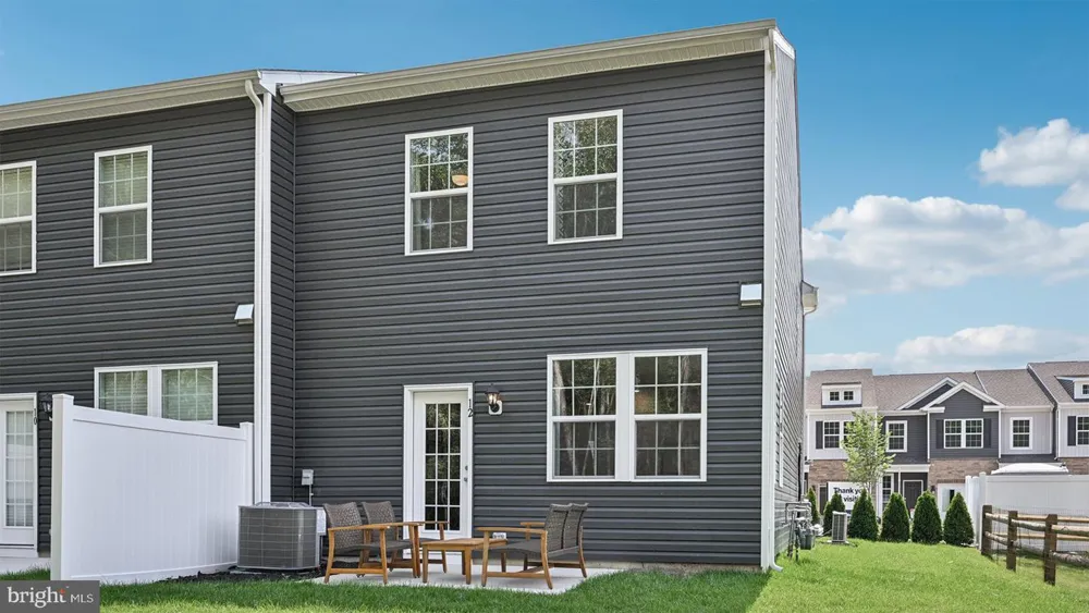 12 WHALER DRIVE Runnemede, NJ 08078