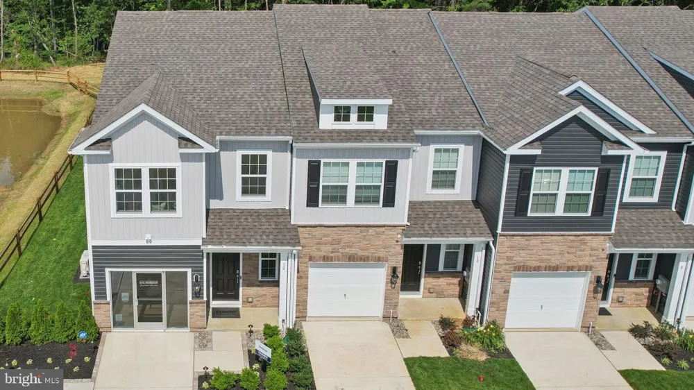 12 WHALER DRIVE Runnemede, NJ 08078