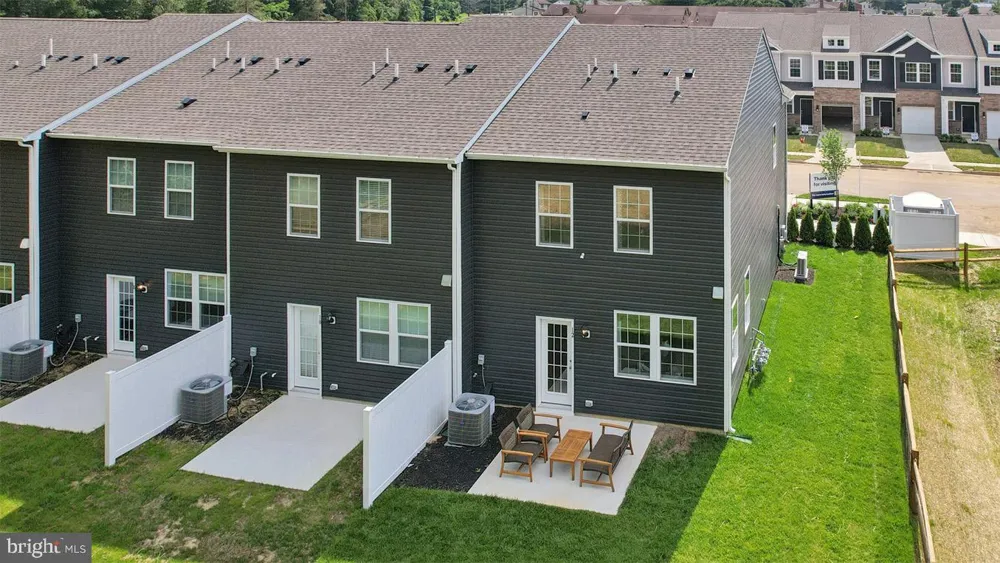 12 WHALER DRIVE Runnemede, NJ 08078