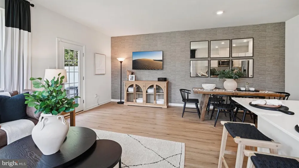 12 WHALER DRIVE Runnemede, NJ 08078