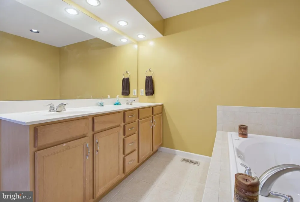 397 WISSLER WAY Landisville, PA 17538