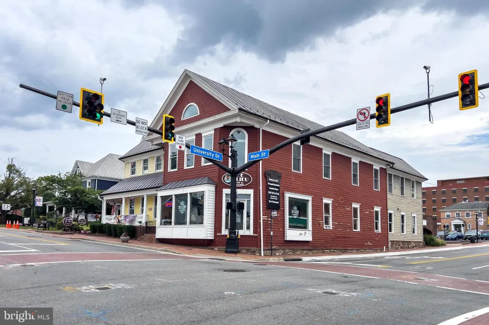 10349 SAGER AVENUE #301 Fairfax, VA 22030