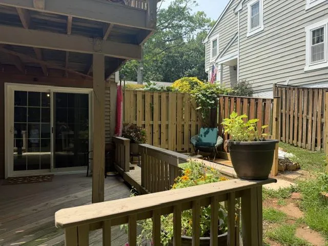 15255 STREAMSIDE COURT Dumfries, VA 22025