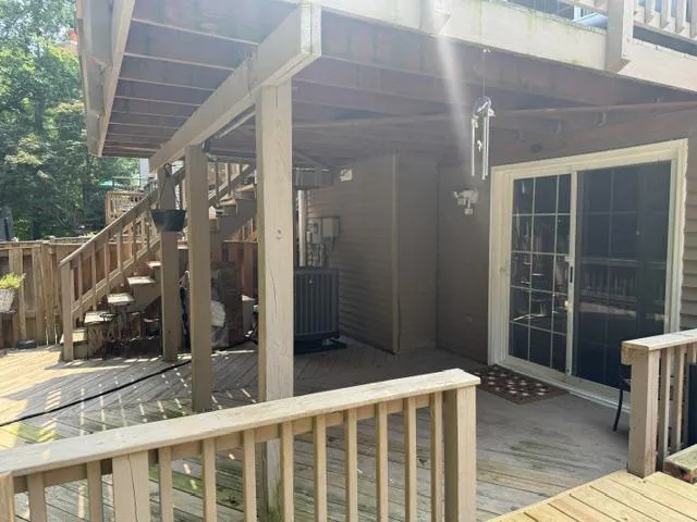 15255 STREAMSIDE COURT Dumfries, VA 22025