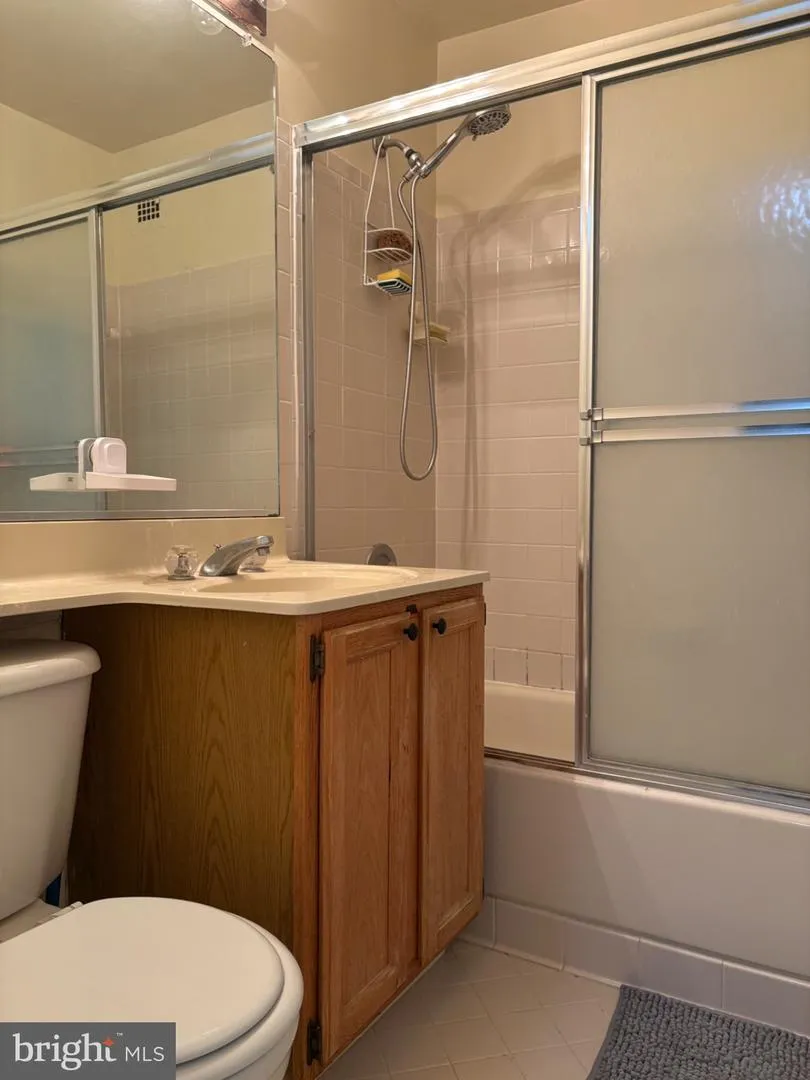 1121 ARLINGTON BOULEVARD #526 Arlington, VA 22209