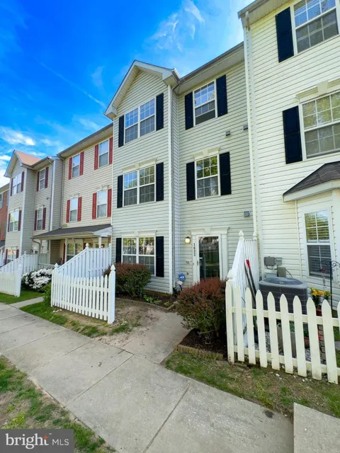 1632 BRIARVIEW COURT #50