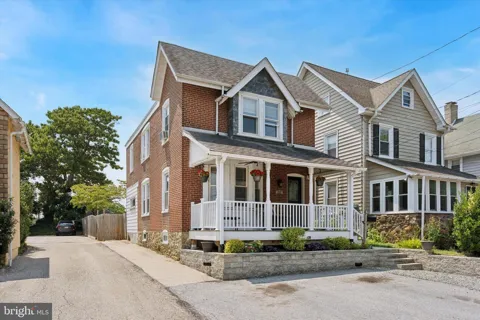 32 W CENTRAL AVENUE