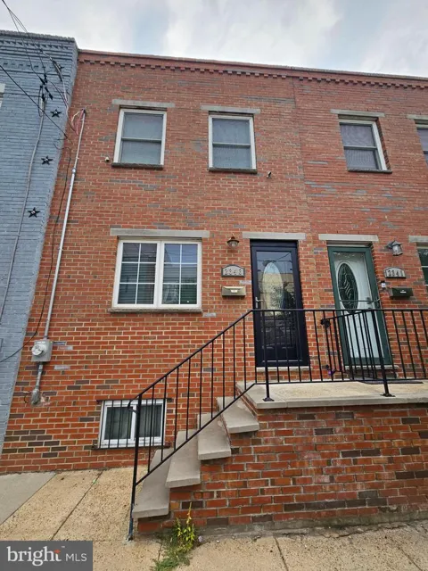 2343 MOORE STREET