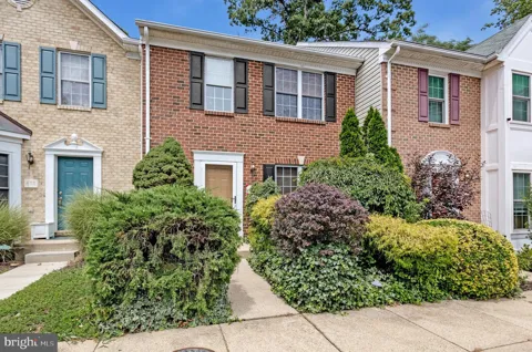 616 BELLERIVE COURT #85