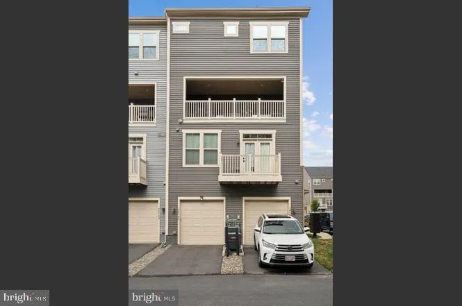 24745 MONK MEADOWS TERRACE Sterling, VA 20166