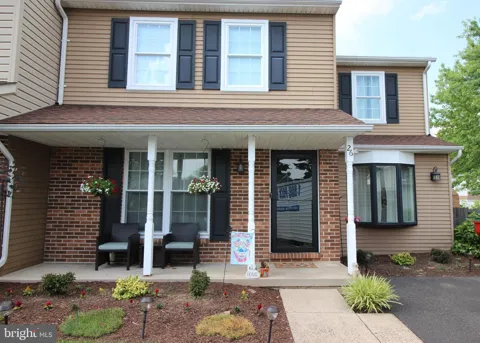 26 STEEPLECHASE CIRCLE