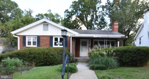 120 FLEETWOOD TERRACE