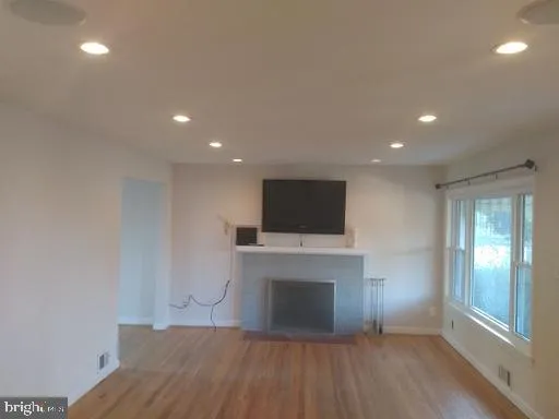 120 FLEETWOOD TERRACE Silver Spring, MD 20910