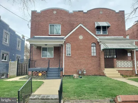 30 53RD STREET SE