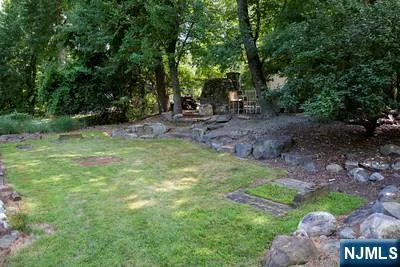 51 Rutherford Place Montvale, NJ 07645