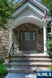 51 Rutherford Place Montvale, NJ 07645