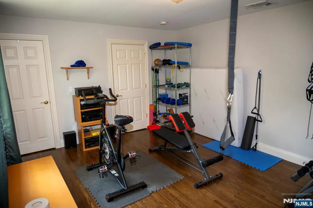 51 Rutherford Place Montvale, NJ 07645