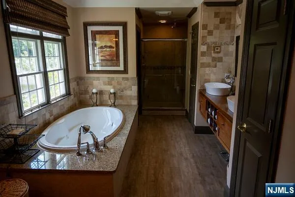 51 Rutherford Place Montvale, NJ 07645