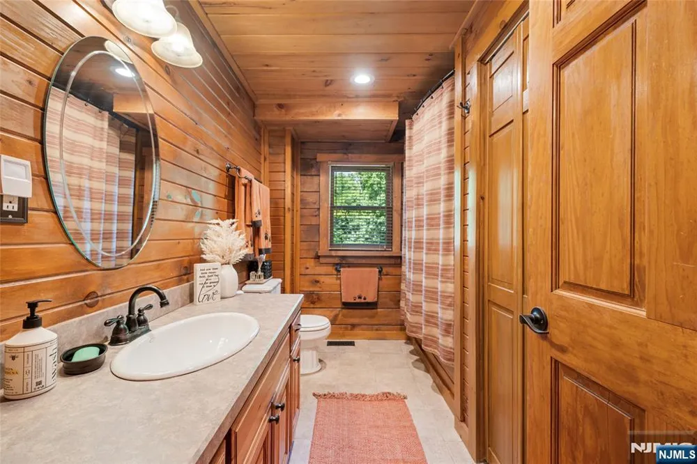 44 Morgan Drive Sussex, NJ 07461