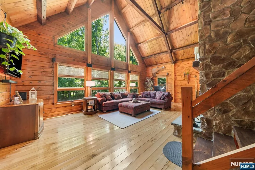 44 Morgan Drive Sussex, NJ 07461