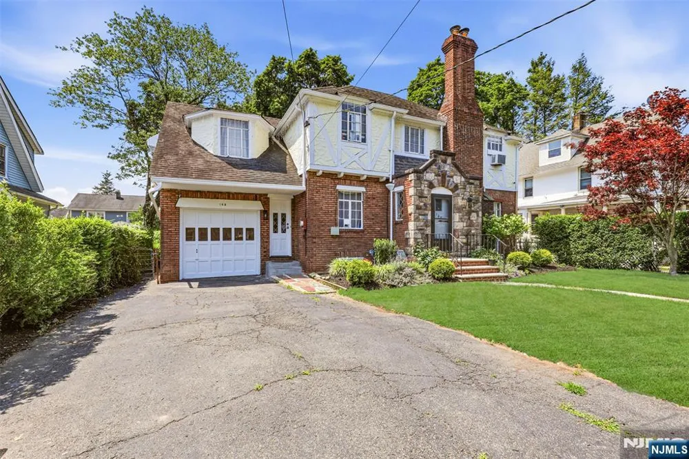 148 John Street Englewood, NJ 07631