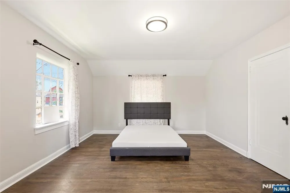 148 John Street Englewood, NJ 07631