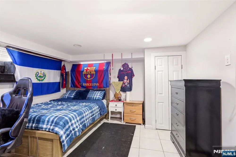 148 John Street Englewood, NJ 07631