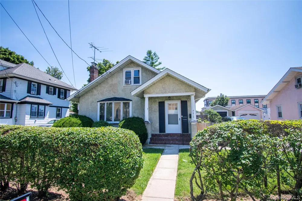 2415 Gale Avenue Baldwin, NY 11510